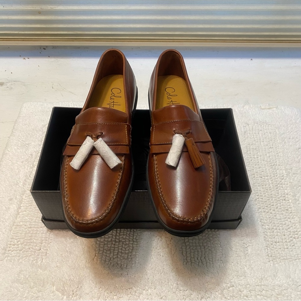 Cole Haan tasseled saddle shoes NWT